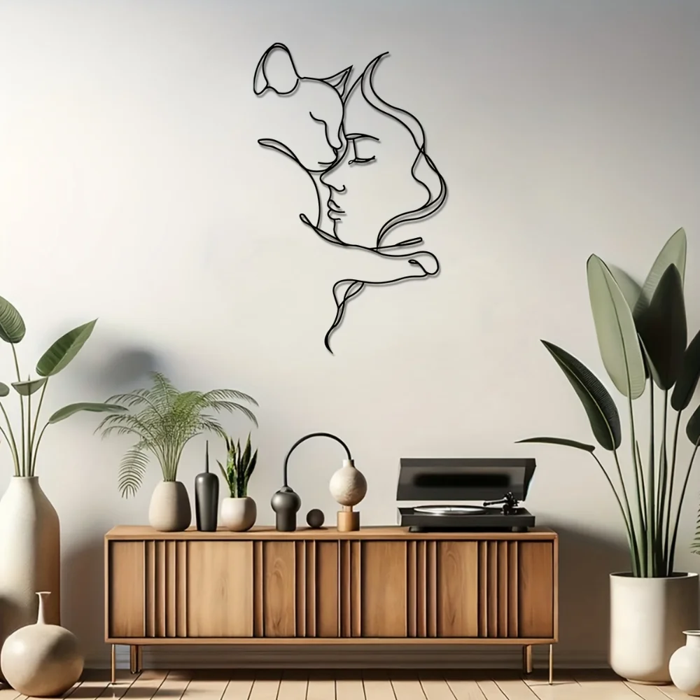 Elegante gatto nero e donna in - Interior Design Women recensione e prezzo
